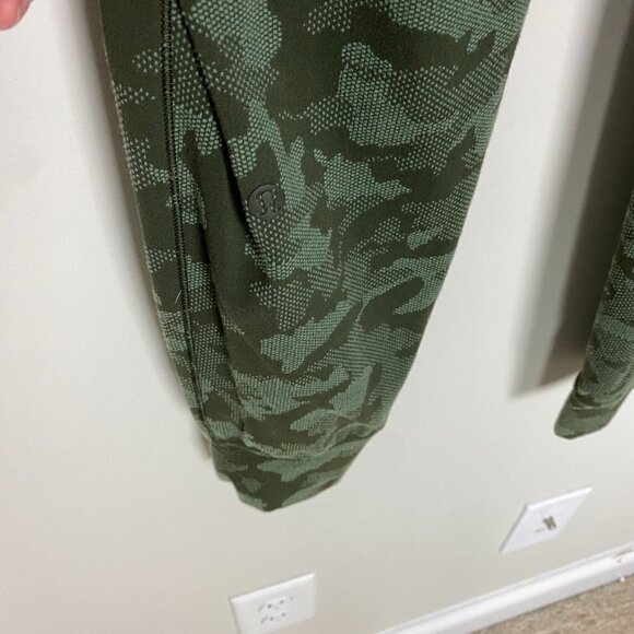 Lululemon Ready To Rulu Camo Joggers Pants Womens 4 Green 29” Inseam - Picture 7 of 9